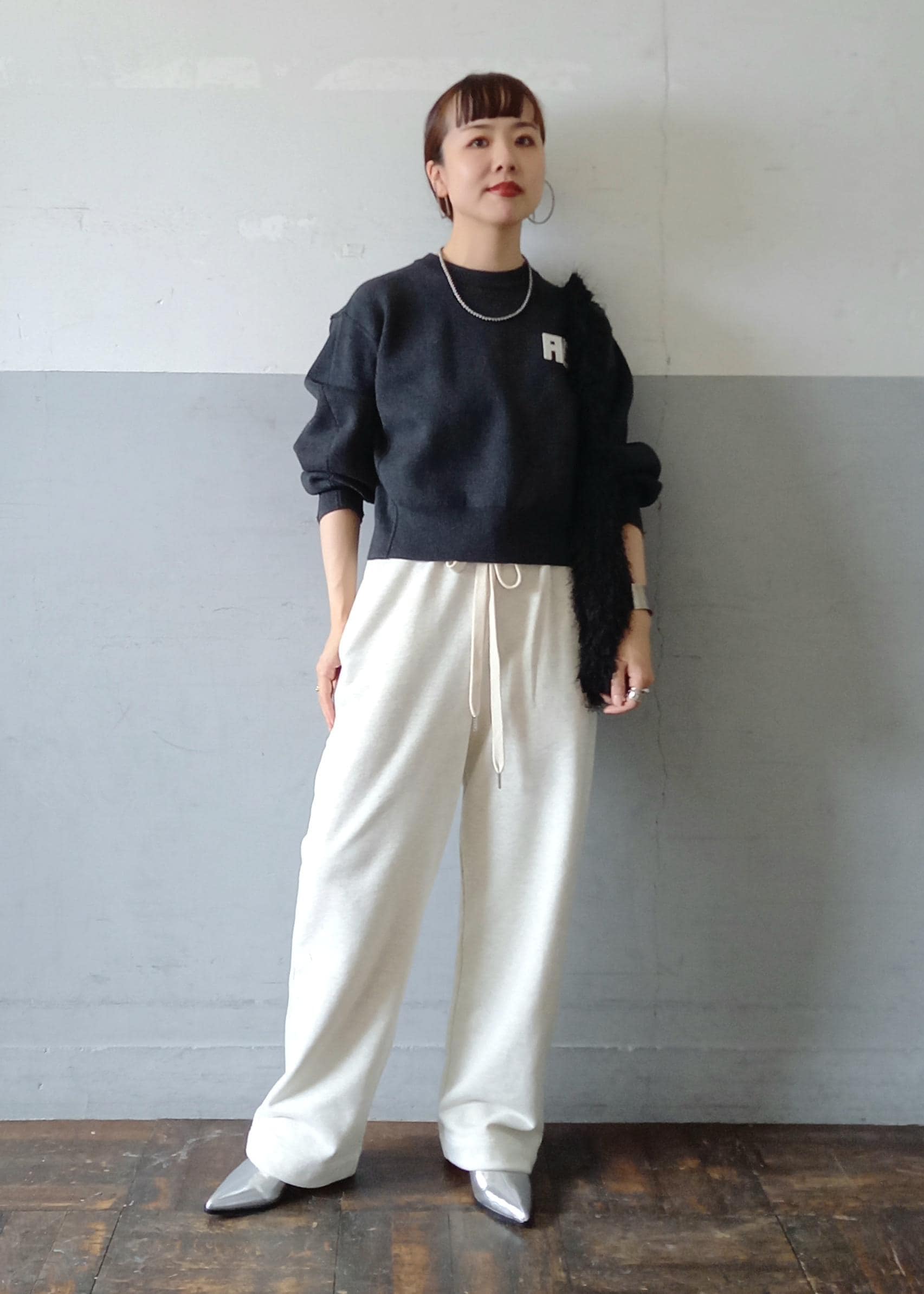 ADAM ET ROPE'の【サステナブル・洗える】フェルト刺しゅうニットプル