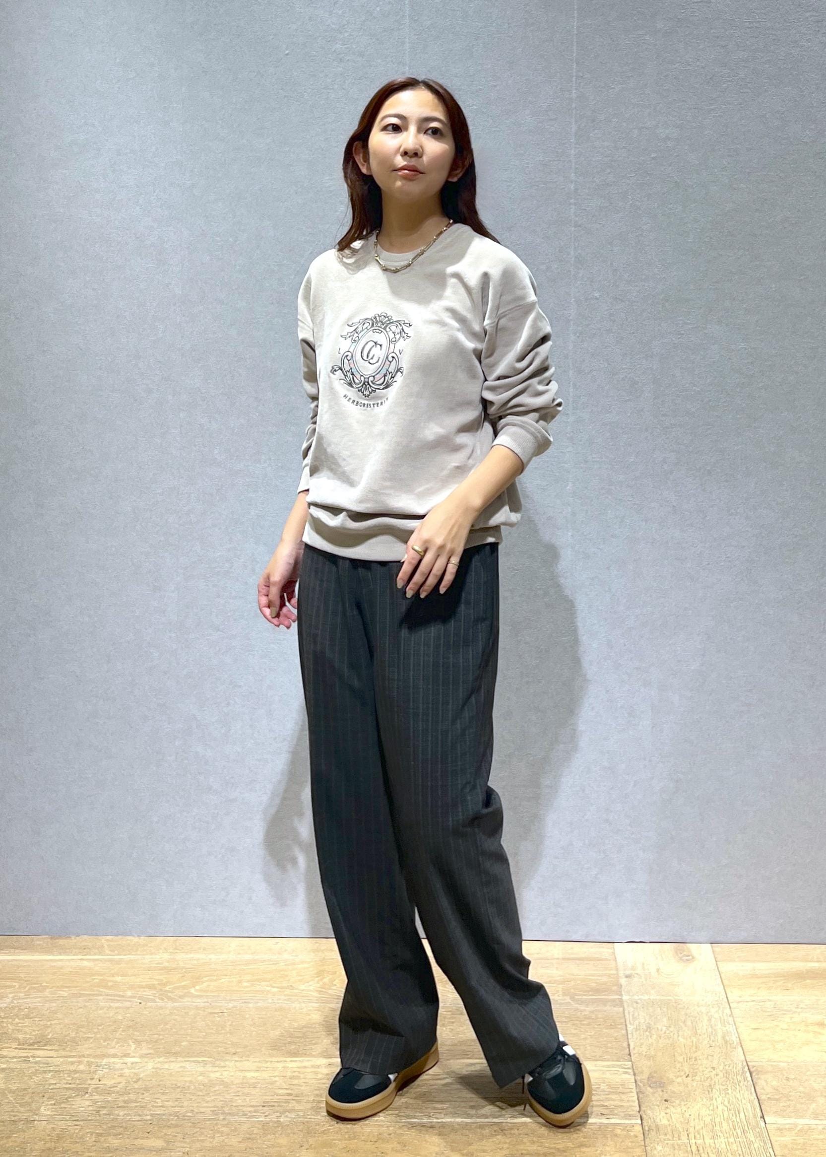 SALON adam et rope'のコンフォートスラックスパンツ 無地/ストライプ【セットアップ対応】を使ったコーディネートを紹介します。｜Rakuten Fashion(楽天ファッション／旧楽天ブランドアベニュー)4531020