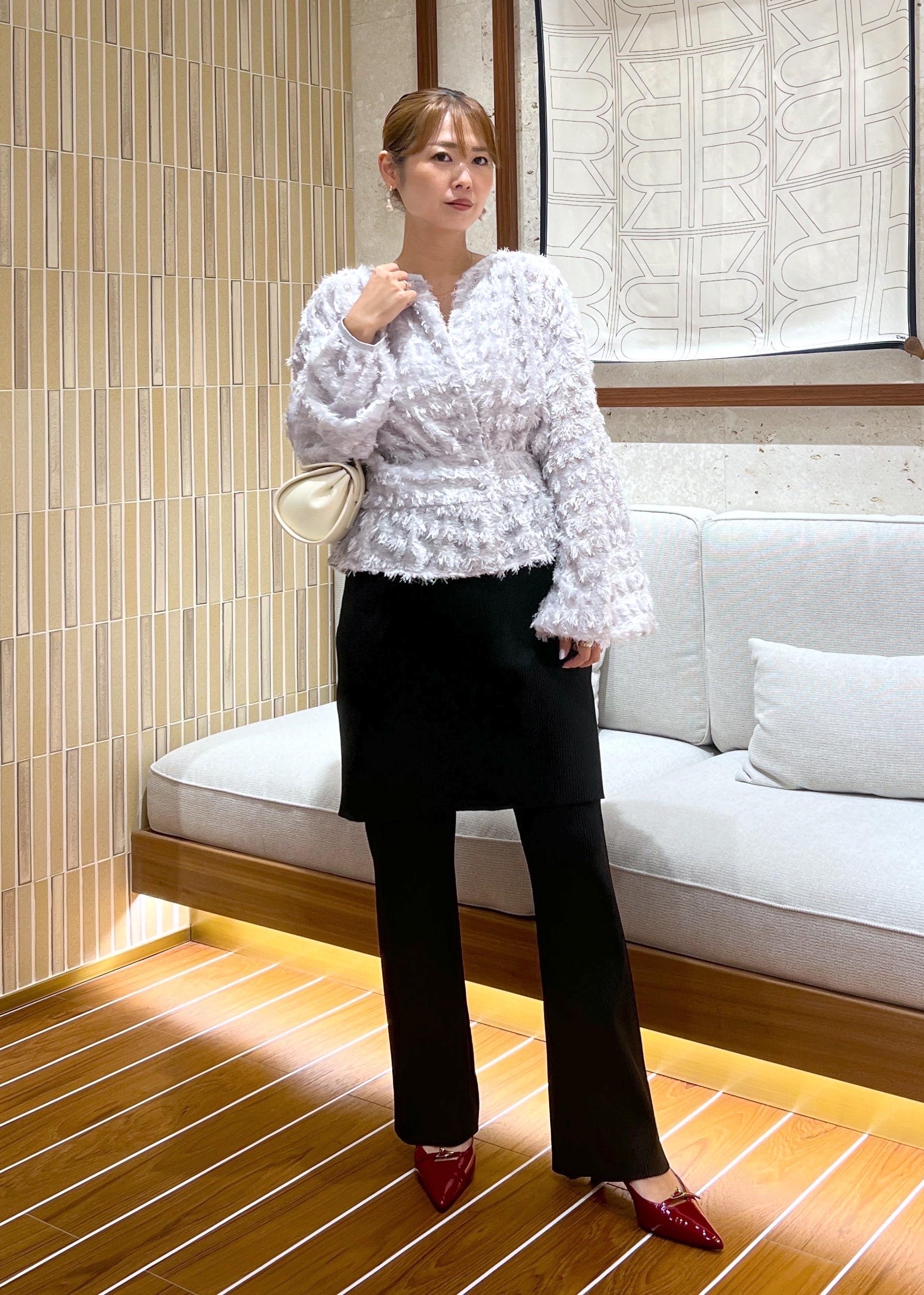 ROPE'のシアーフリンジデザインブラウスを使ったコーディネートを紹介します。｜Rakuten Fashion(楽天ファッション／旧楽天ブランドアベニュー)4532922