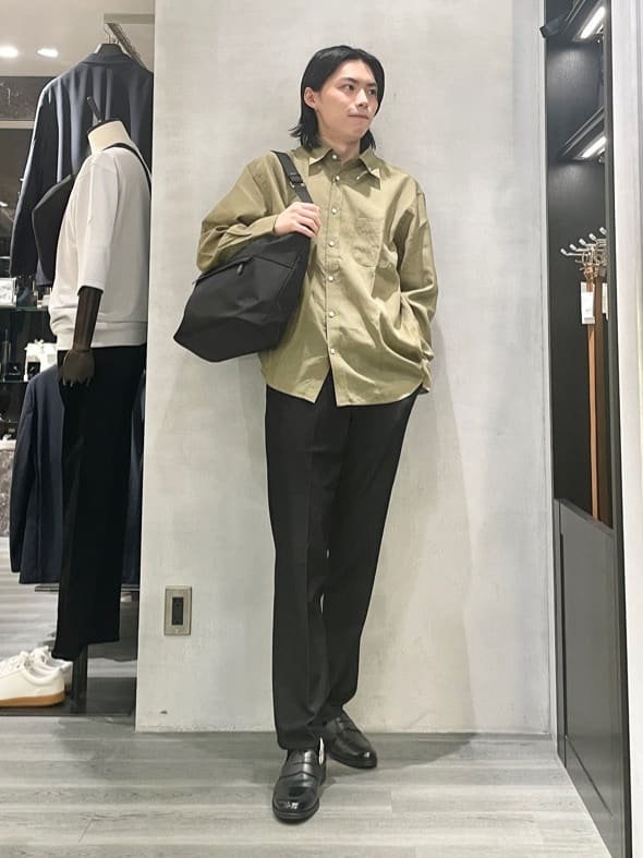 TAKEO KIKUCHIの【Made in JAPAN】タブカラー スラブローン 長袖シャツを使ったコーディネートを紹介します。｜Rakuten Fashion(楽天ファッション／旧楽天ブランドアベニュー)4517587