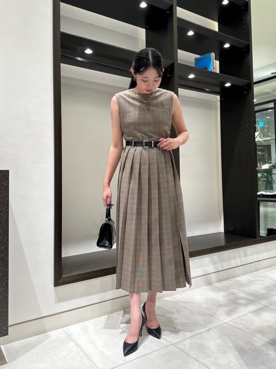 allureville×otona MUSEサイドスリットプリーツワンピース セール】 【allureville×otona MUSE】TRトロサイドスリットプリーツ