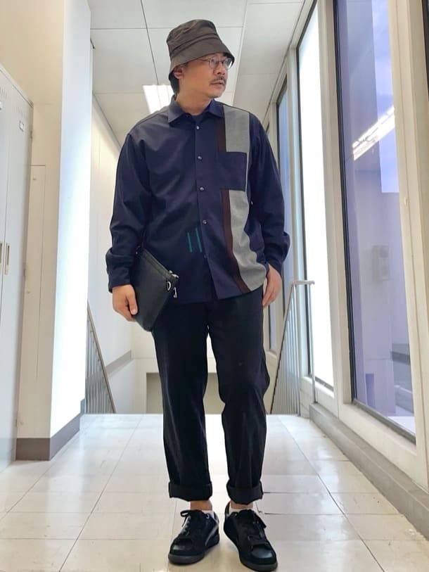 TAKEO KIKUCHIのレザースニーカーを使ったコーディネートを紹介します。｜Rakuten Fashion(楽天ファッション／旧楽天ブランドアベニュー)4523322