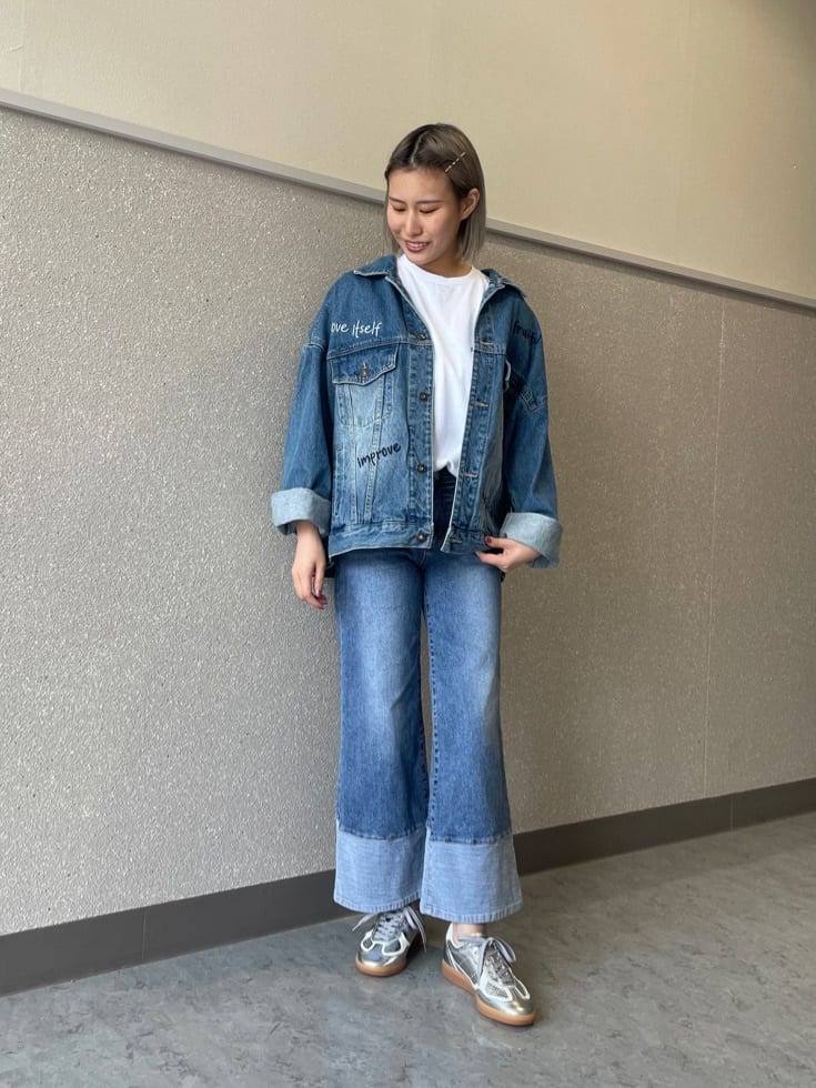 LASUDのグラフィックプリントTシャツ(iconic)を使ったコーディネートを紹介します。｜Rakuten Fashion(楽天ファッション／旧楽天ブランドアベニュー)4526116