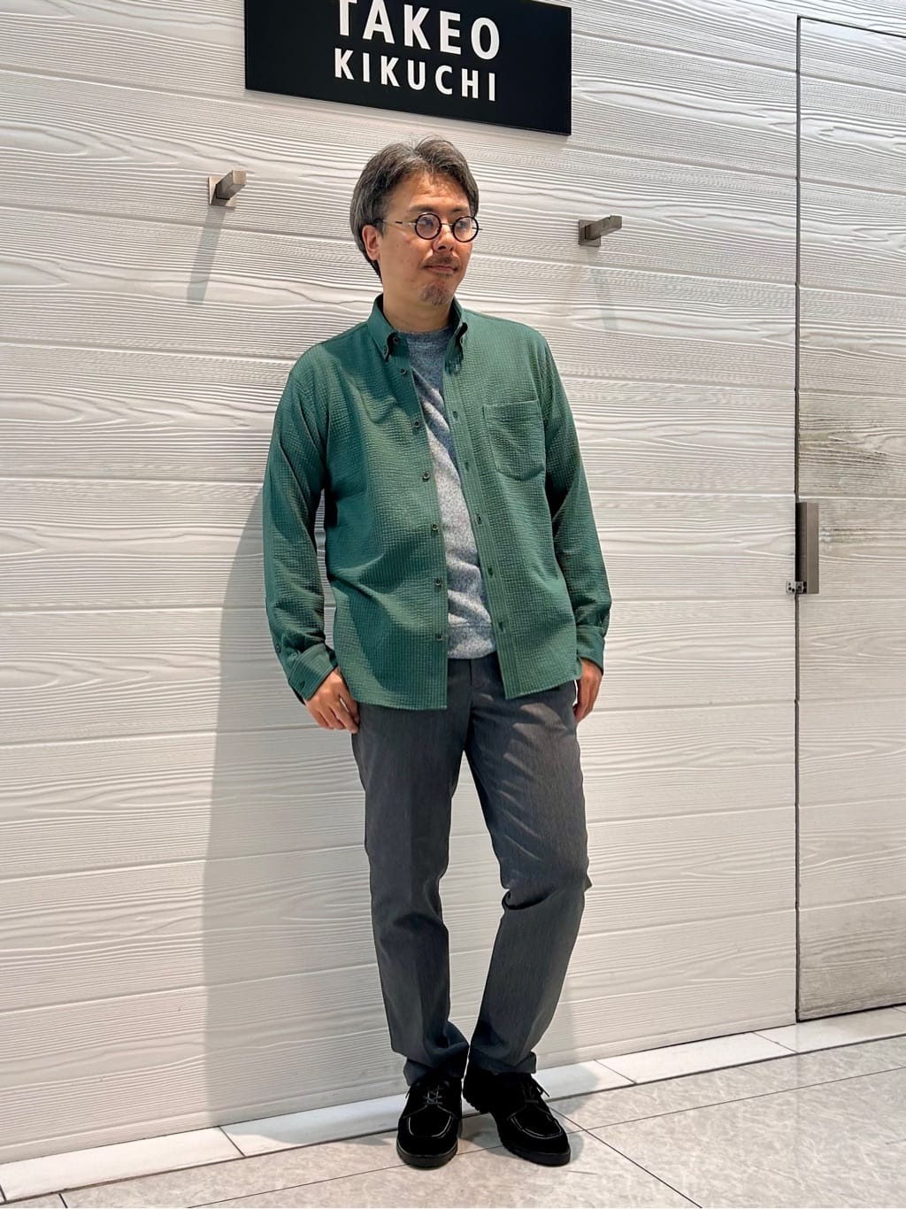 TAKEO KIKUCHIの【抗菌防臭/シーズンレス】シアサッカー ジャージシャツを使ったコーディネートを紹介します。｜Rakuten Fashion(楽天ファッション／旧楽天ブランドアベニュー)4526273