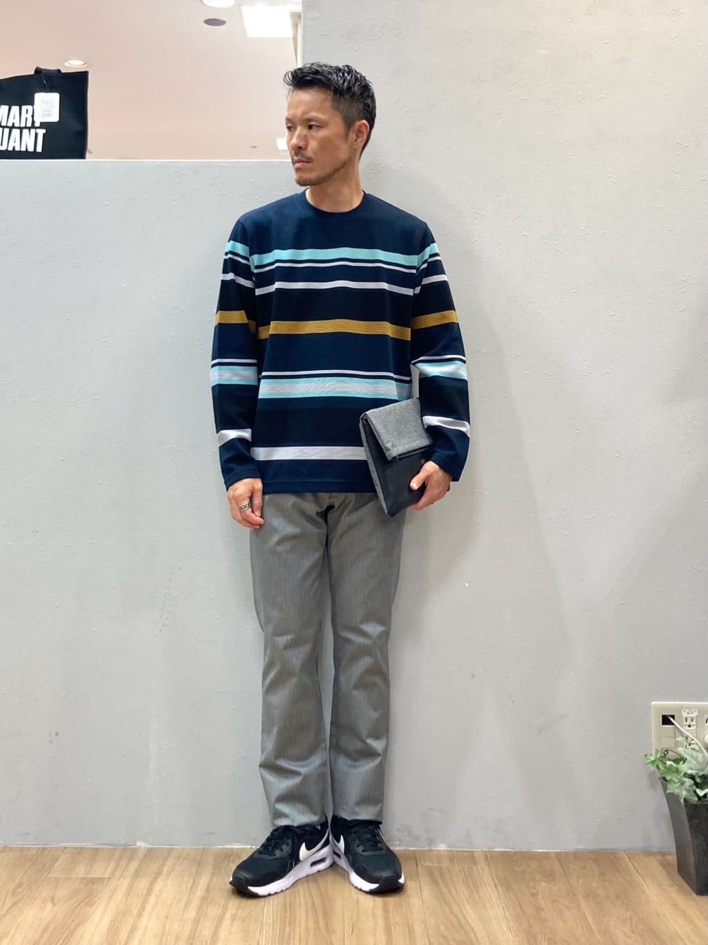 TAKEO KIKUCHIのリップルパネルボーダーカットソーを使ったコーディネートを紹介します。｜Rakuten Fashion(楽天ファッション／旧楽天ブランドアベニュー)4526616
