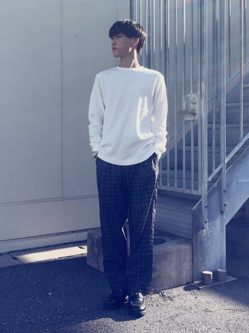 NANO universeのアンチスメルワッフルTシャツ 長袖を使ったコーディネートを紹介します。｜Rakuten Fashion(楽天ファッション／旧楽天ブランドアベニュー)4527562
