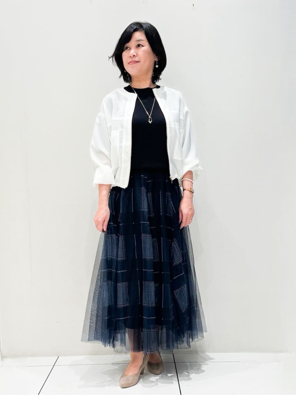 groveの【追加】麻調ノーカラーシアーブルゾンを使ったコーディネートを紹介します。｜Rakuten Fashion(楽天ファッション／旧楽天ブランドアベニュー)4527686