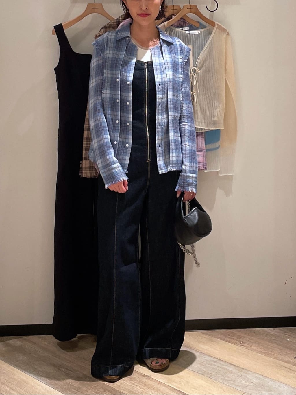 moussyのDOUBLE FRONT TARTAN シャツを使ったコーディネート moussyのDOUBLE FRONT TARTAN シャツを使ったコーディネート