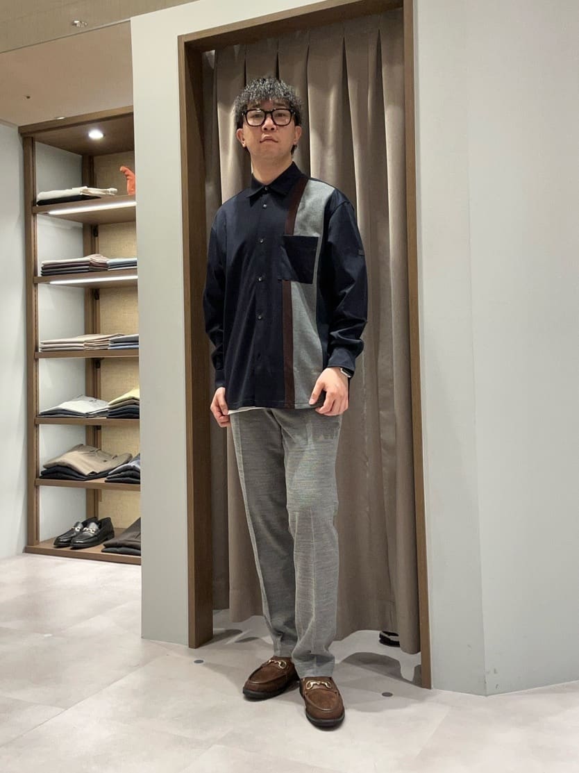 TAKEO KIKUCHIの【尾州織】ラッセルメッシュ パンツ/ セットアップ対応を使ったコーディネートを紹介します。｜Rakuten Fashion(楽天ファッション／旧楽天ブランドアベニュー)4535094