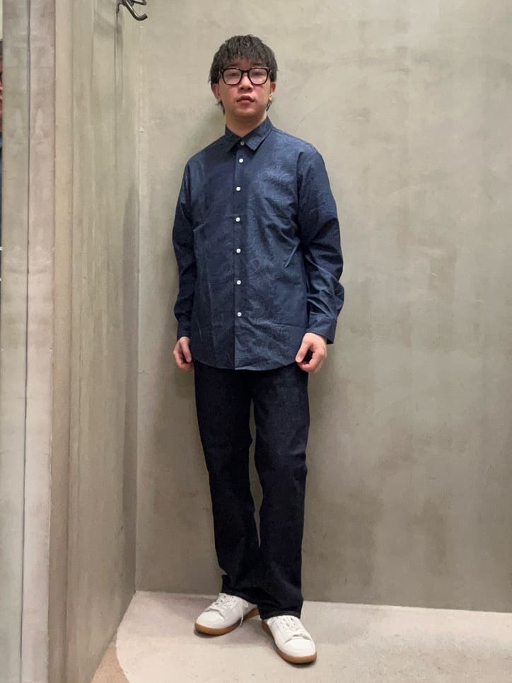 TAKEO KIKUCHIの【モンスターストレッチ】日本製 ワンウォッシュ デニムパンツを使ったコーディネートを紹介します。｜Rakuten Fashion(楽天ファッション／旧楽天ブランドアベニュー)4535098