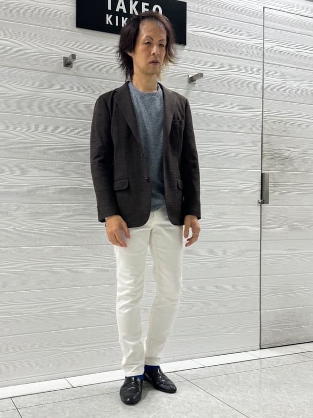 TAKEO KIKUCHIの【日本製】ストレッチ デニムパンツを使ったコーディネートを紹介します。｜Rakuten Fashion(楽天ファッション／旧楽天ブランドアベニュー)4535314