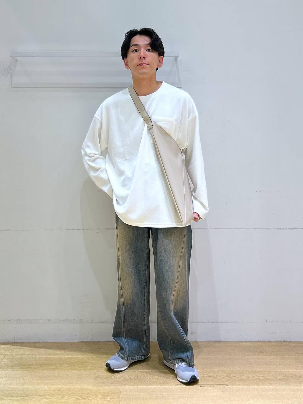 LAKOLEのライトダンボールポケット長袖Tを使ったコーディネートを紹介します。｜Rakuten Fashion(楽天ファッション／旧楽天ブランドアベニュー)4547108