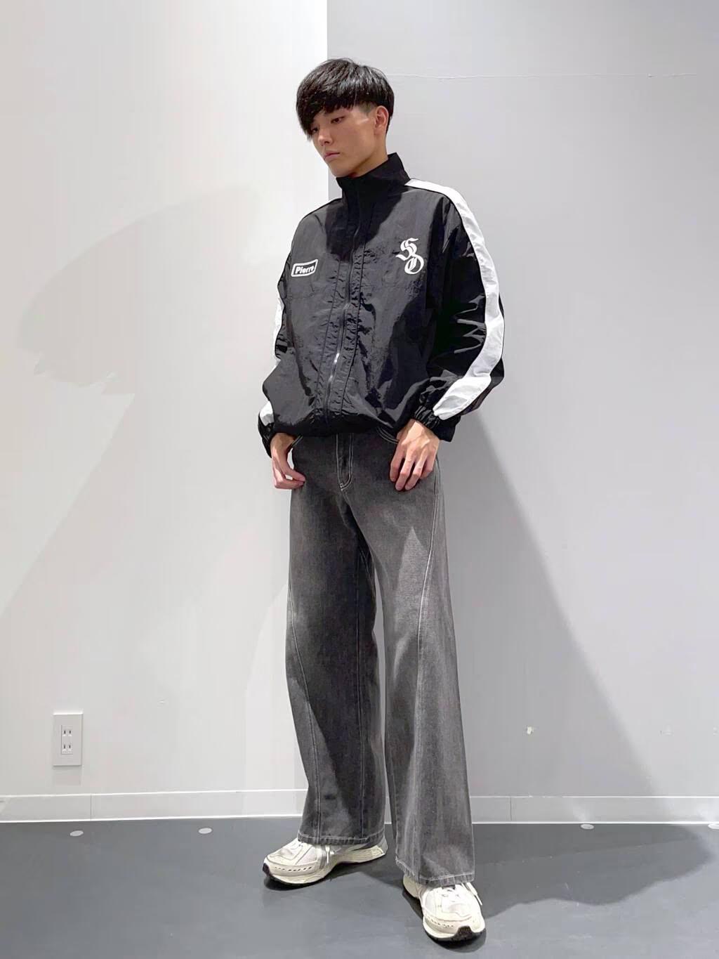 LAKOLEの刺繍トラックジャケットを使ったコーディネートを紹介します。｜Rakuten Fashion(楽天ファッション／旧楽天ブランドアベニュー)4547110