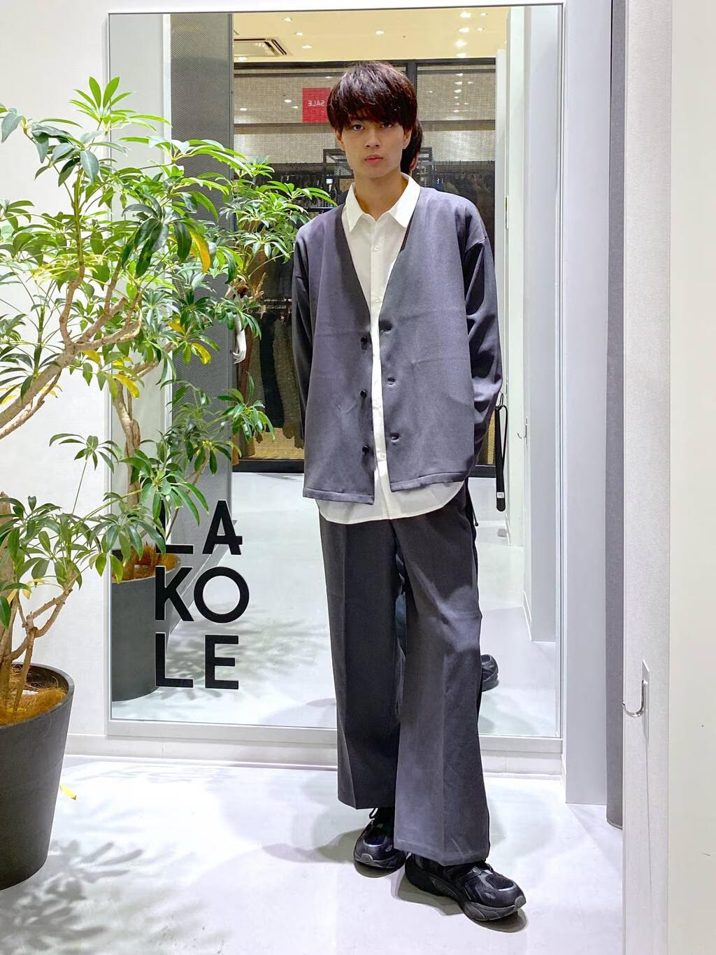 LAKOLEのスムースTRイージーケアシャツを使ったコーディネートを紹介します。｜Rakuten Fashion(楽天ファッション／旧楽天ブランドアベニュー)4547111