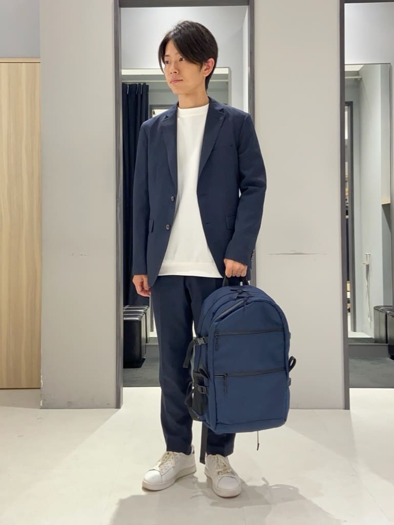 TAKEO KIKUCHIの【ONOFF/セットアップ対応】メランジ シャークスキン ストレッチジャケットを使ったコーディネートを紹介します。｜Rakuten Fashion(楽天ファッション／旧楽天ブランドアベニュー)4549201