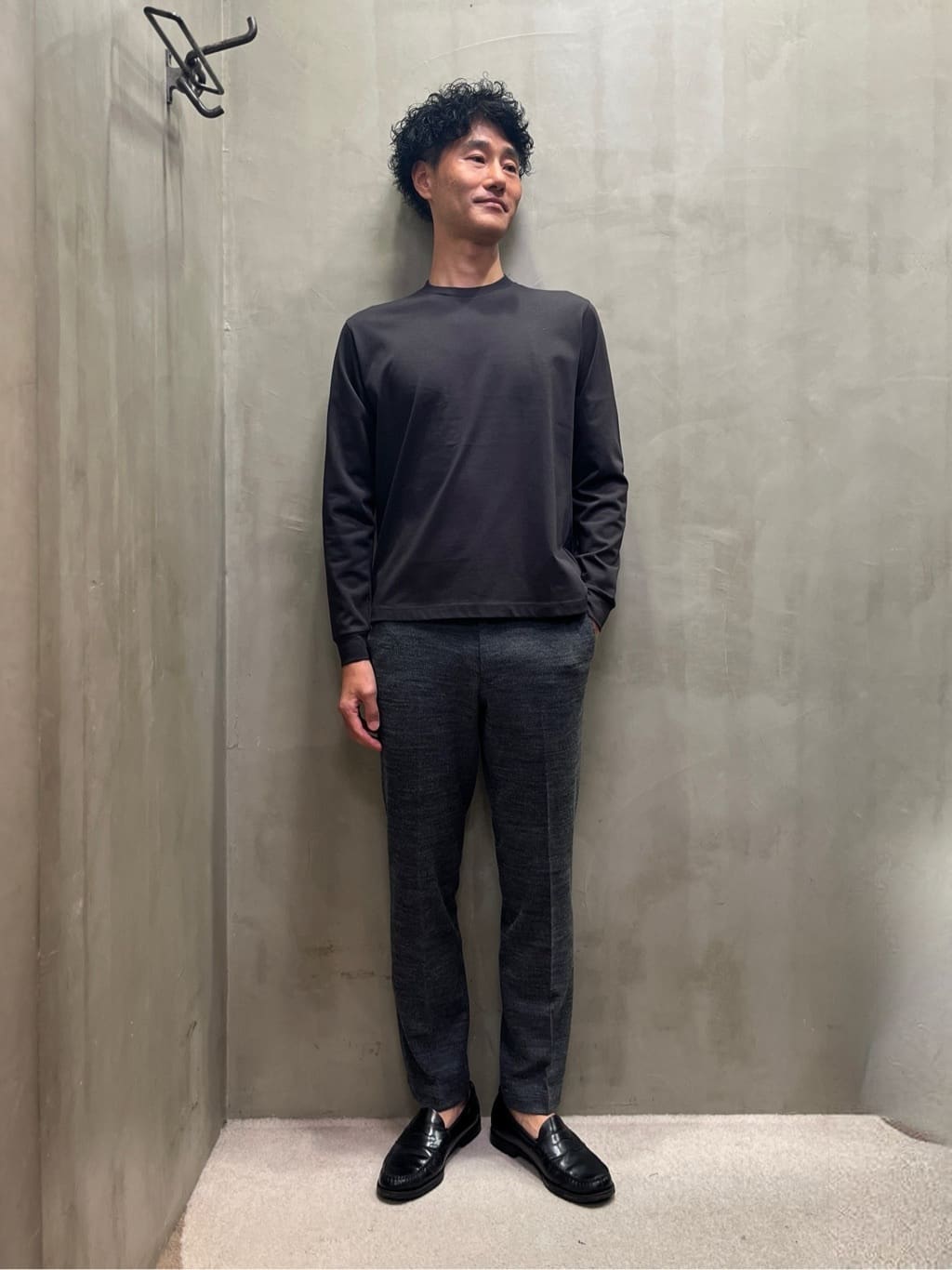 TAKEO KIKUCHIの【抗菌防臭/ジャケット対応】テーラード 長袖Tシャツを使ったコーディネートを紹介します。｜Rakuten Fashion(楽天ファッション／旧楽天ブランドアベニュー)4553314