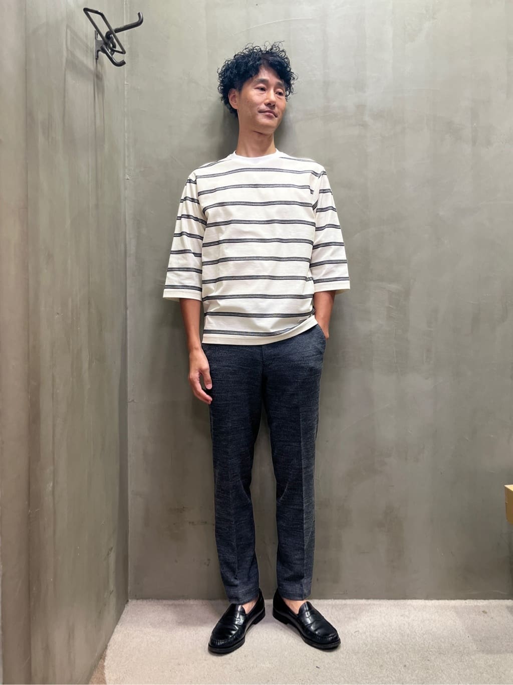 TAKEO KIKUCHIの【7分袖/Made in JAPAN】カラミ ボーダーカットソーを使ったコーディネートを紹介します。｜Rakuten Fashion(楽天ファッション／旧楽天ブランドアベニュー)4556367