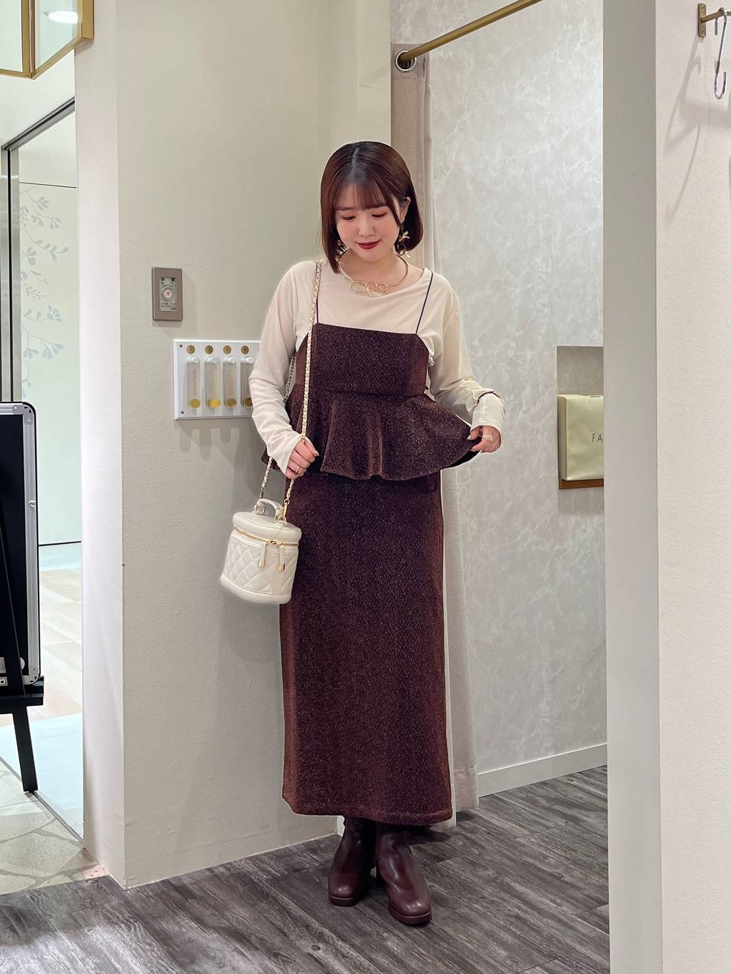 mysty womanのシアークルーネックロングスリーブインナーを使ったコーディネートを紹介します。｜Rakuten Fashion(楽天ファッション／旧楽天ブランドアベニュー)4559491