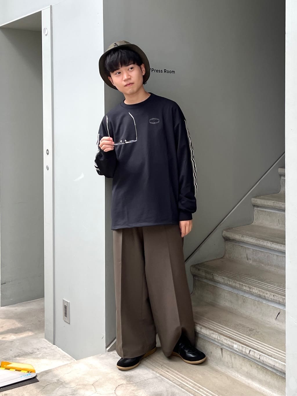 tk.TAKEO KIKUCHIの【Aラインシリーズ】スラックスを使ったコーディネートを紹介します。｜Rakuten Fashion(楽天ファッション／旧楽天ブランドアベニュー)4564831