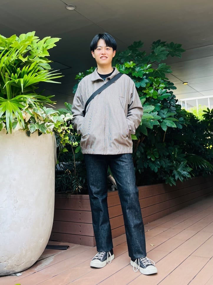 TAKEO KIKUCHIの【モンスターストレッチ】日本製 ワンウォッシュ デニムパンツを使ったコーディネートを紹介します。｜Rakuten Fashion(楽天ファッション／旧楽天ブランドアベニュー)4570010