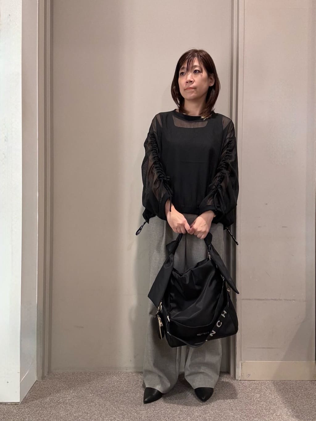 Vinのスクエアネック異素材コンビタンクトップを使ったコーディネートを紹介します。｜Rakuten Fashion(楽天ファッション／旧楽天ブランドアベニュー)4570414