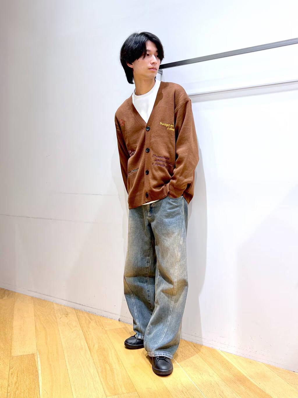 LAKOLEのトビガラ刺繍カーディガンを使ったコーディネートを紹介します。｜Rakuten Fashion(楽天ファッション／旧楽天ブランドアベニュー)4572362