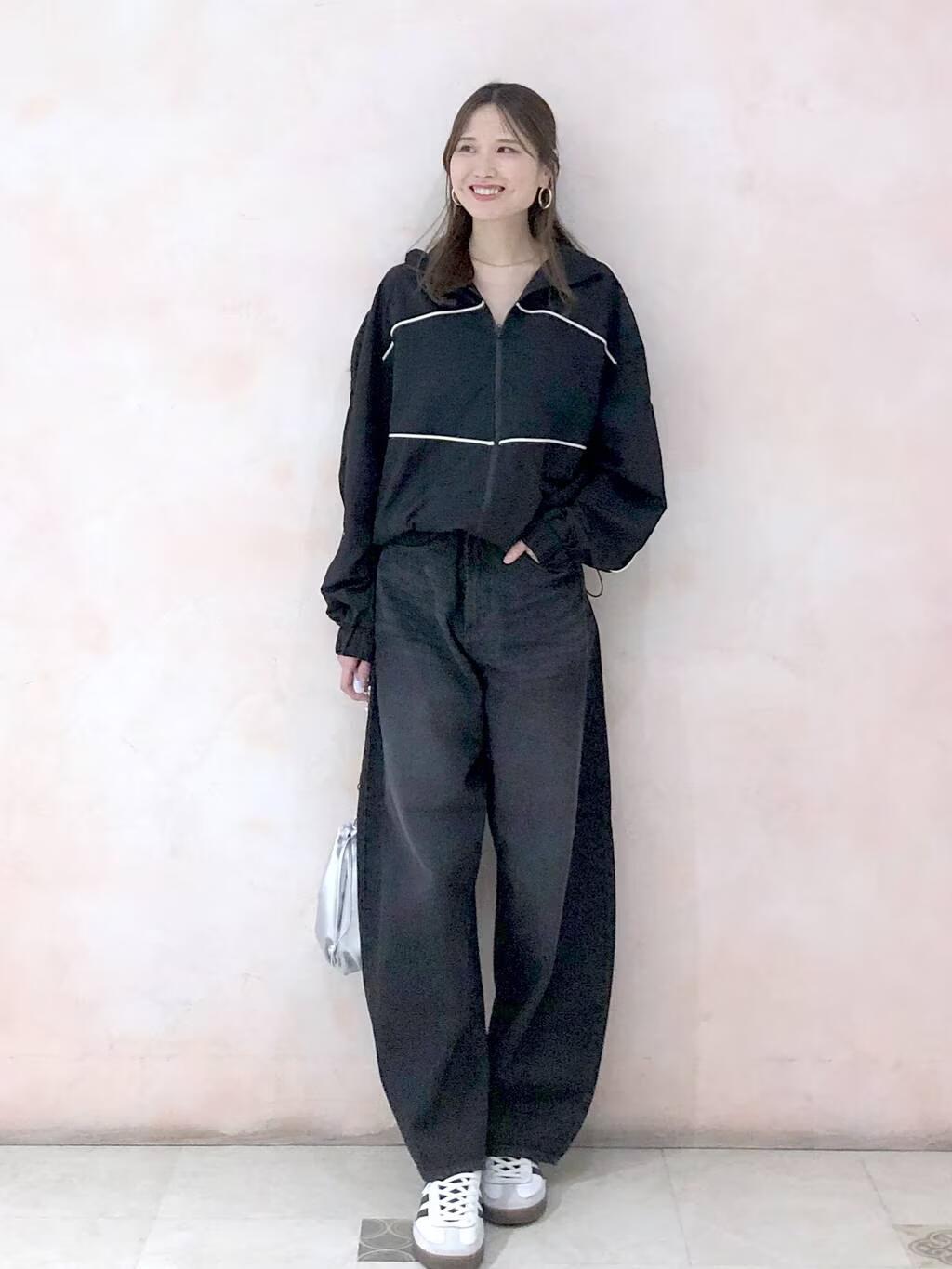 LAKOLEのコードライントラックジャケットを使ったコーディネートを紹介します。｜Rakuten Fashion(楽天ファッション／旧楽天ブランドアベニュー)4572352