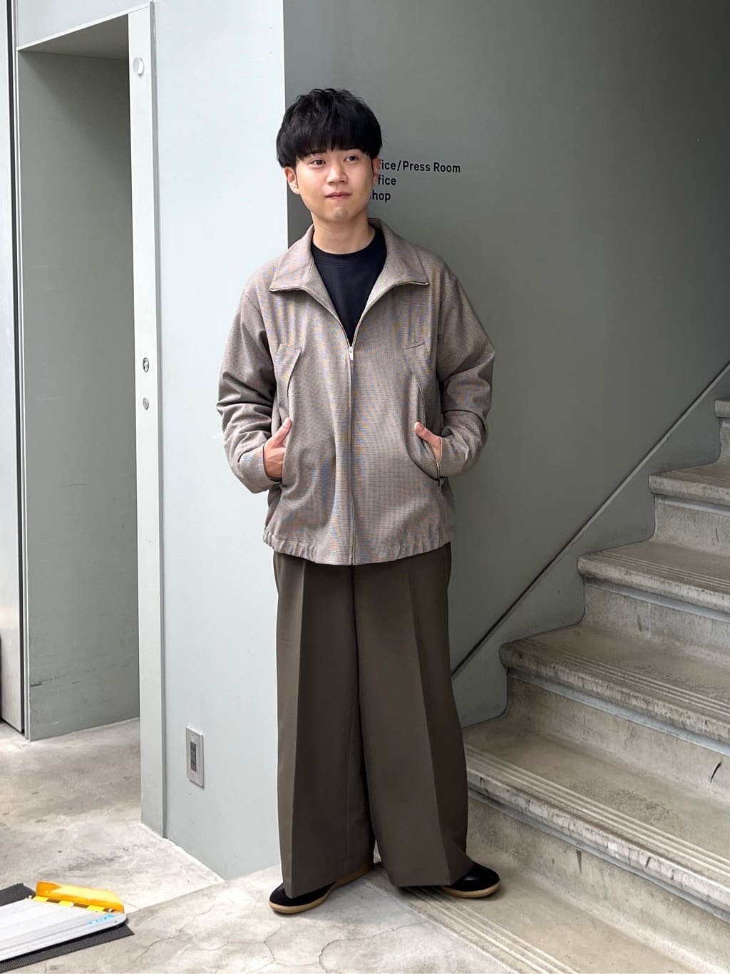 TAKEO KIKUCHIの千鳥格子 ジップアップ ブルゾンを使ったコーディネートを紹介します。｜Rakuten Fashion(楽天ファッション／旧楽天ブランドアベニュー)4573338