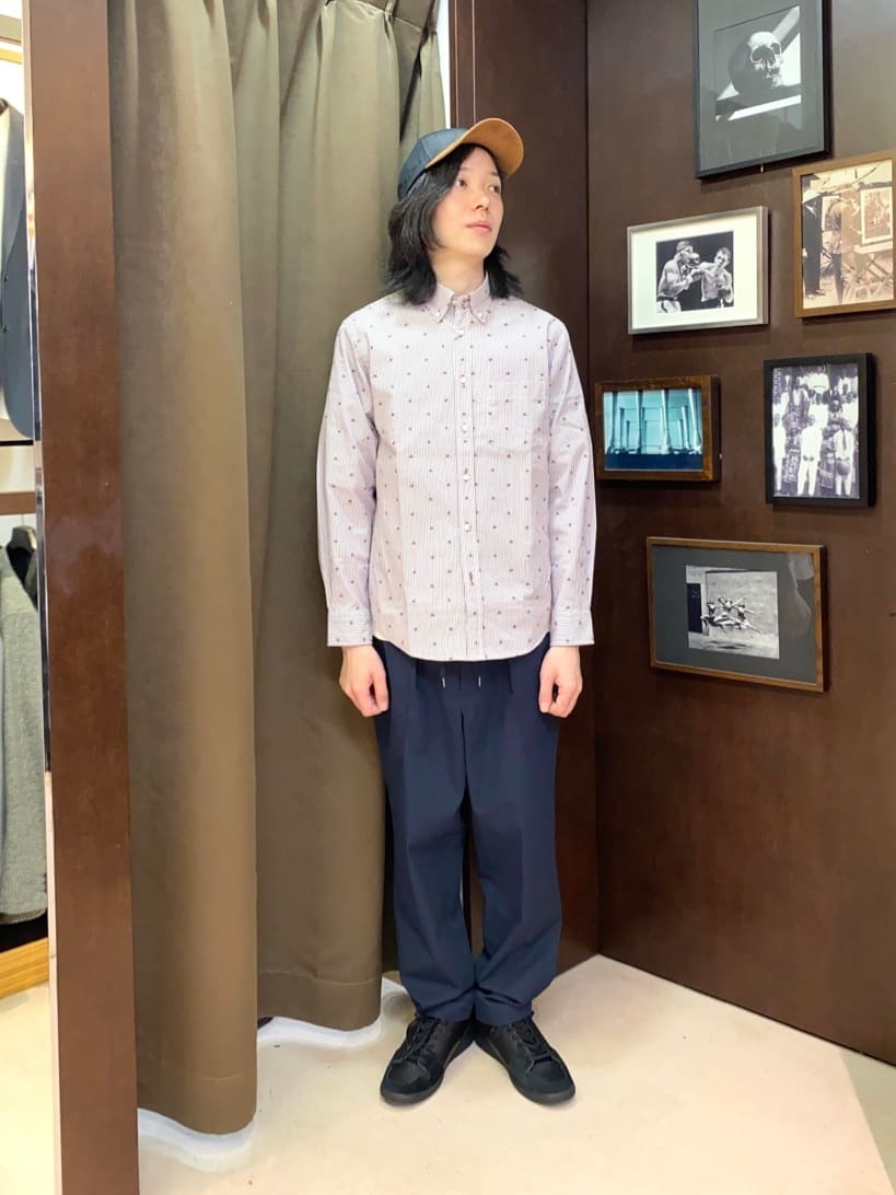 TAKEO KIKUCHIのベイカー イージーパンツを使ったコーディネートを紹介します。｜Rakuten Fashion(楽天ファッション／旧楽天ブランドアベニュー)4581314
