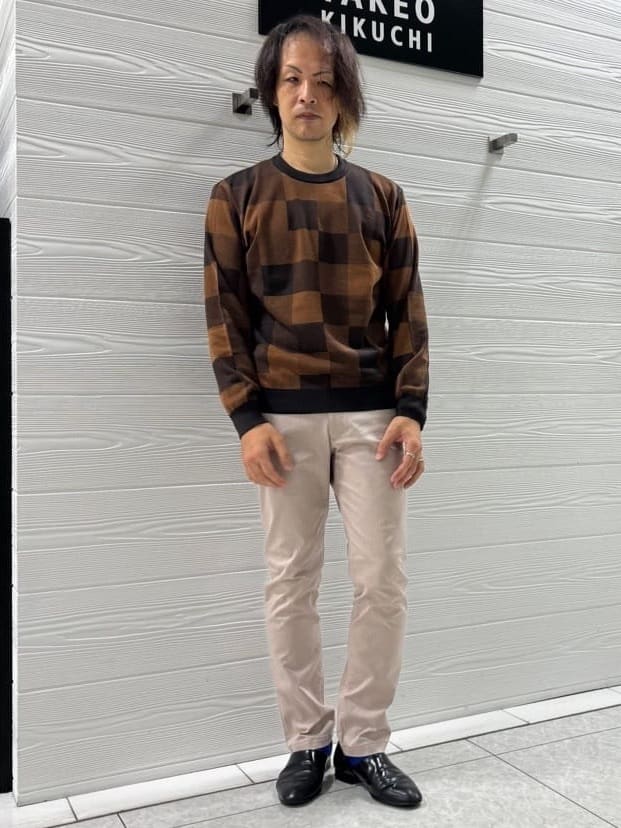 TAKEO KIKUCHIのチェック柄 プルオーバー ニットを使ったコーディネートを紹介します。｜Rakuten Fashion(楽天ファッション／旧楽天ブランドアベニュー)4581673