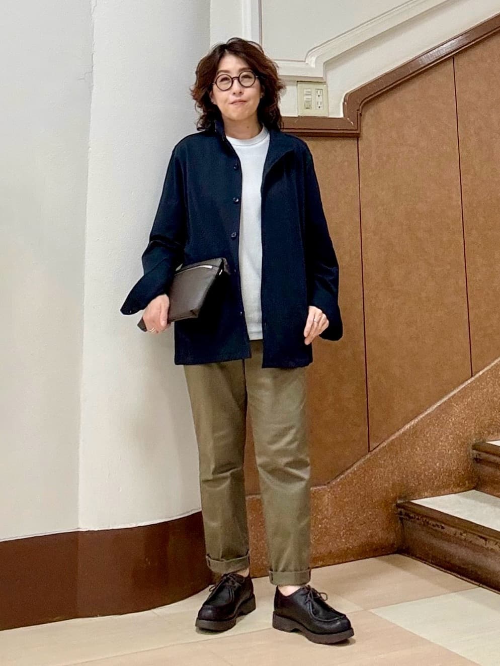 TAKEO KIKUCHIの【尾州織/Made in JAPAN】メランジ Tシャツを使ったコーディネートを紹介します。｜Rakuten Fashion(楽天ファッション／旧楽天ブランドアベニュー)4581906