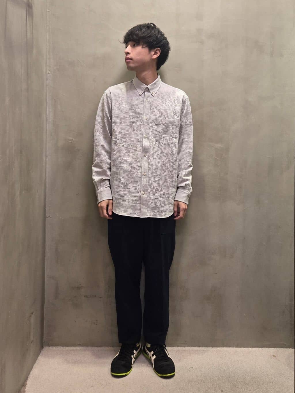 TAKEO KIKUCHIの【抗菌防臭/シーズンレス】シアサッカー ジャージシャツを使ったコーディネートを紹介します。｜Rakuten Fashion(楽天ファッション／旧楽天ブランドアベニュー)4585270