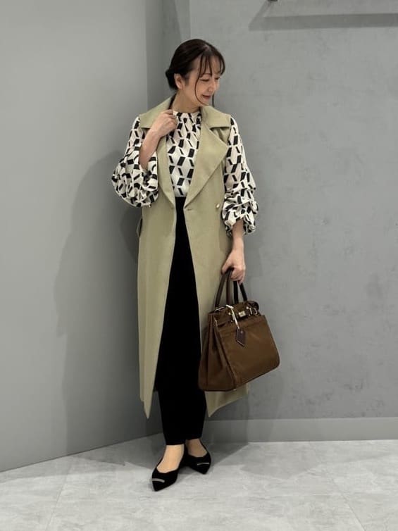 Vinのテーラーカラーロングジレを使ったコーディネートを紹介します。｜Rakuten Fashion(楽天ファッション／旧楽天ブランドアベニュー)4585968