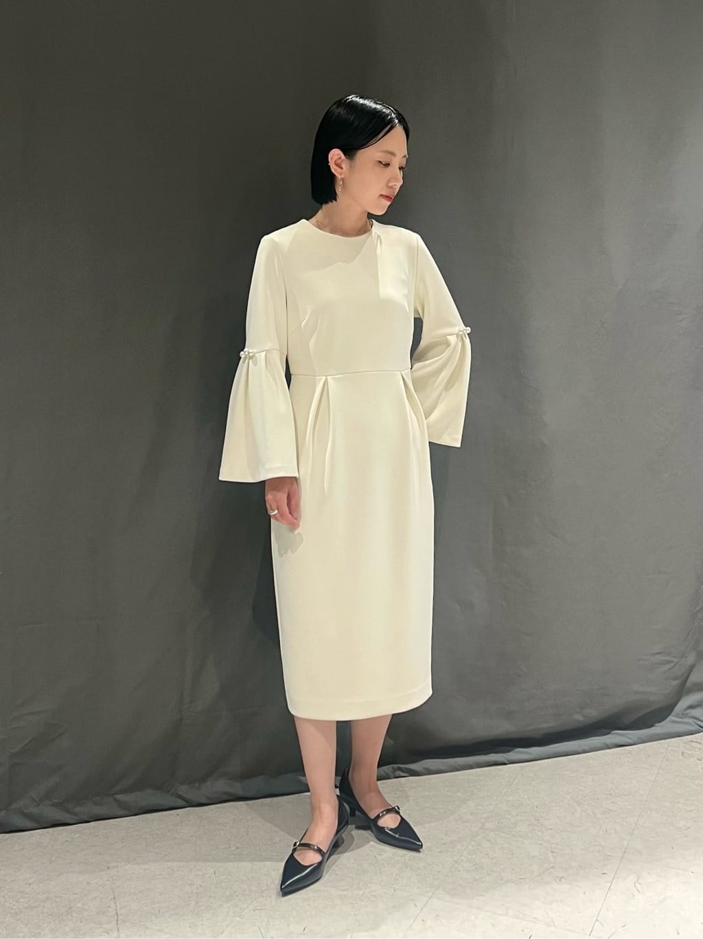 UNITED ARROWS LTD. OUTLETのSPONGY フレアスリーブ ワンピースを使っ  