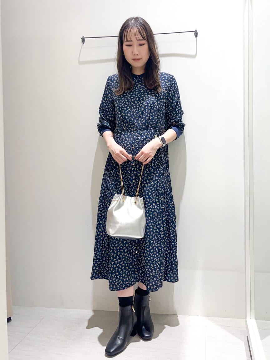 groveのニュアンスメタルダブルリングネックレスを使ったコーディネートを紹介します。｜Rakuten Fashion(楽天ファッション／旧楽天ブランドアベニュー)4588603