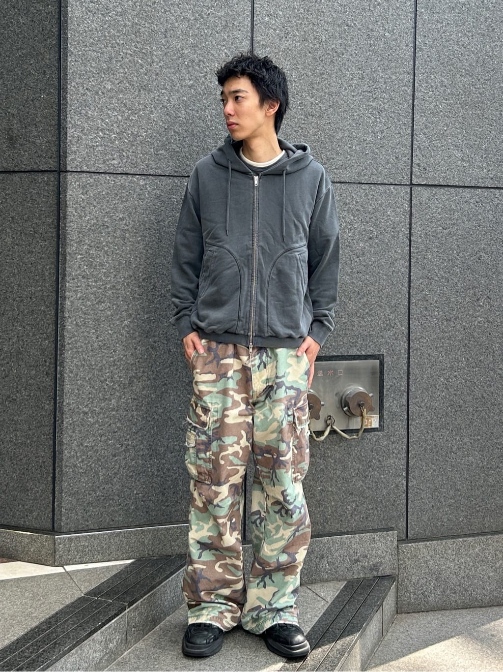 417 EDIFICEのコーディネートを紹介します。｜Rakuten Fashion(楽天ファッション／旧楽天ブランドアベニュー)4589510