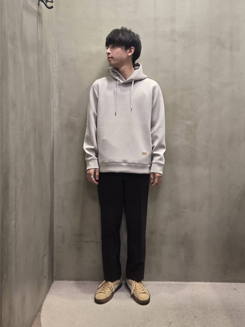 TAKEO KIKUCHIの【Made in JAPAN】エアダン プルオーバー パーカを使ったコーディネートを紹介します。｜Rakuten Fashion(楽天ファッション／旧楽天ブランドアベニュー)4591491