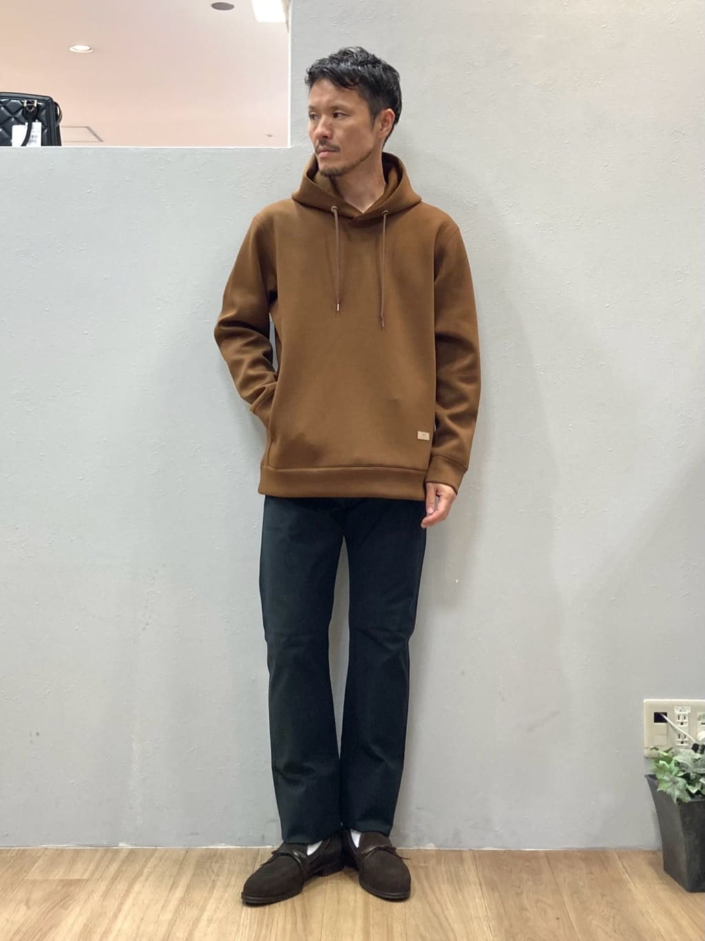 TAKEO KIKUCHIの【Made in JAPAN】エアダン プルオーバー パーカを使ったコーディネートを紹介します。｜Rakuten Fashion(楽天ファッション／旧楽天ブランドアベニュー)4591832