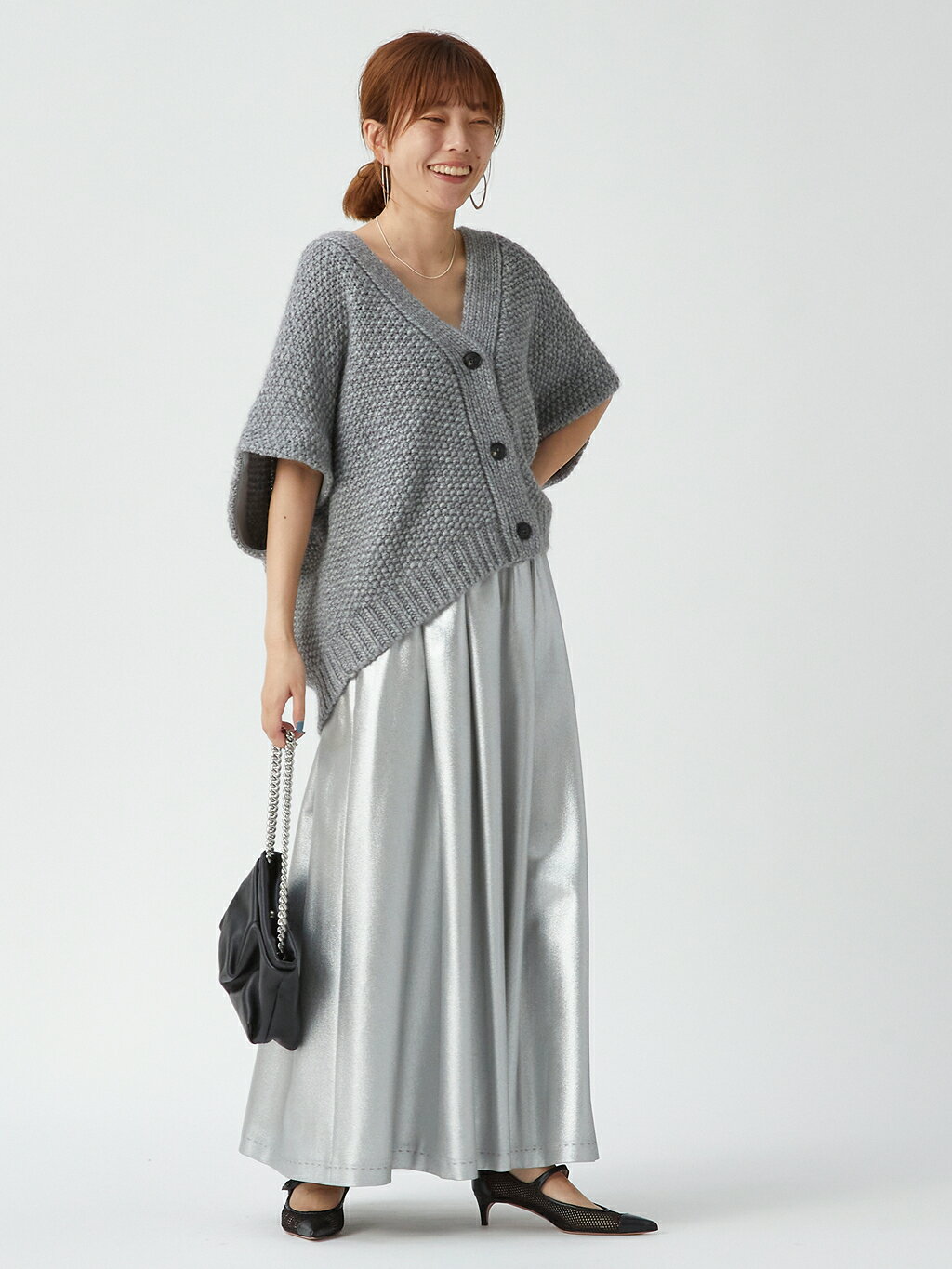 1er Arrondissementのメタリックツイルスカートを使ったコーディネートを紹介します。｜Rakuten Fashion(楽天ファッション／旧楽天ブランドアベニュー)4595898