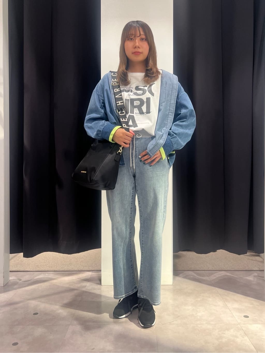 Vinのボリュームソールスニーカーを使ったコーディネートを紹介します。｜Rakuten Fashion(楽天ファッション／旧楽天ブランドアベニュー)4596687