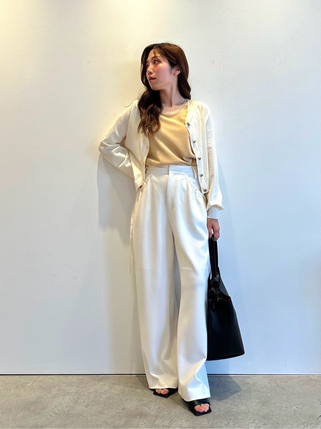 LOVELESSのコーディネートを紹介します。｜Rakuten Fashion(楽天ファッション／旧楽天ブランドアベニュー)4600999