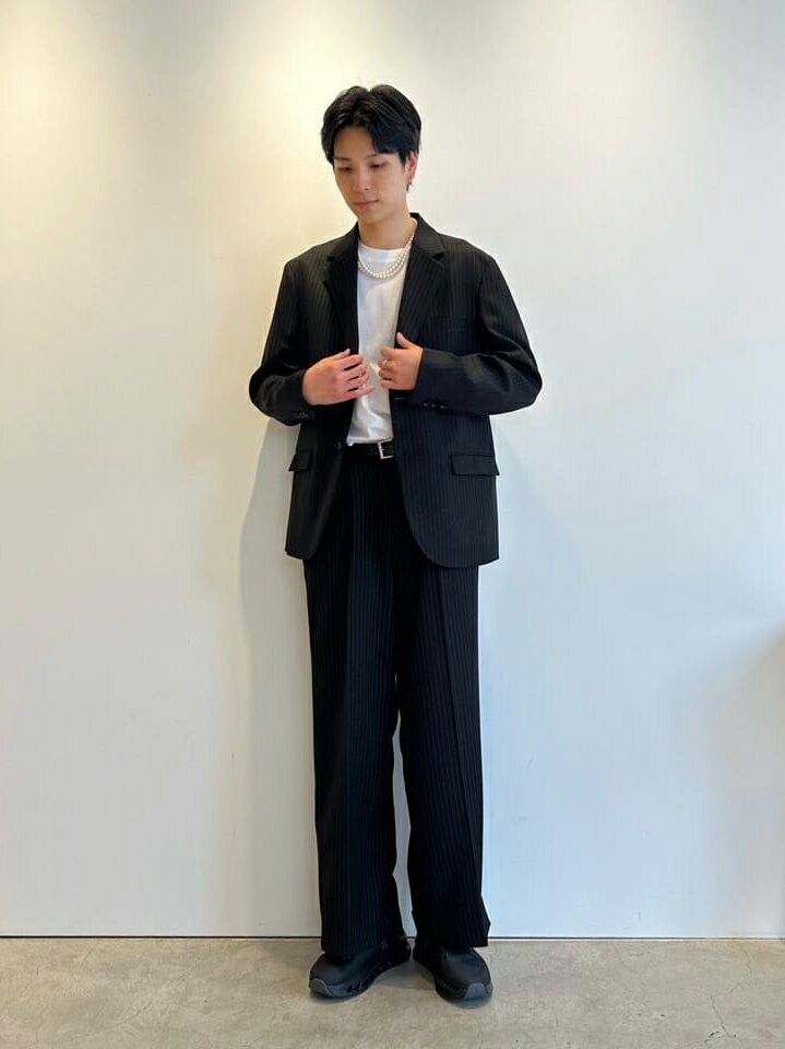 LOVELESSのピンストライプジャケットを使ったコーディネートを紹介します。｜Rakuten Fashion(楽天ファッション／旧楽天ブランドアベニュー)4601021
