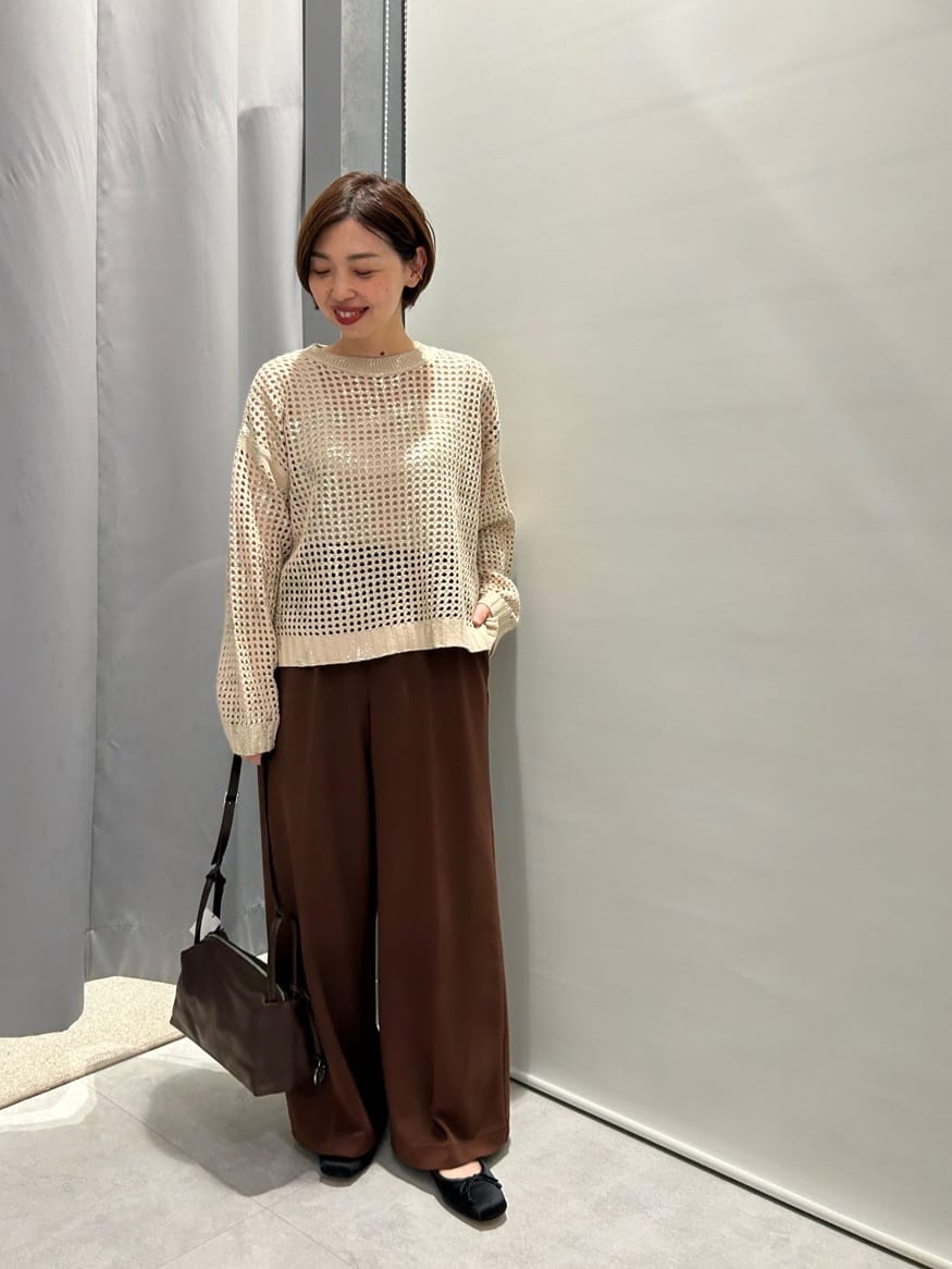 Vinの箔ペイントメッシュニットを使ったコーディネートを紹介します。｜Rakuten Fashion(楽天ファッション／旧楽天ブランドアベニュー)4602860