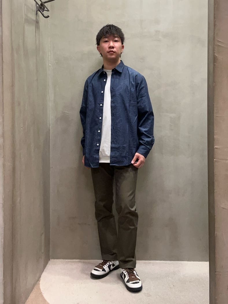TAKEO KIKUCHIの【全7サイズ*7色展開!】トップマルチヘリンボン パンツを使ったコーディネートを紹介します。｜Rakuten Fashion(楽天ファッション／旧楽天ブランドアベニュー)4604180