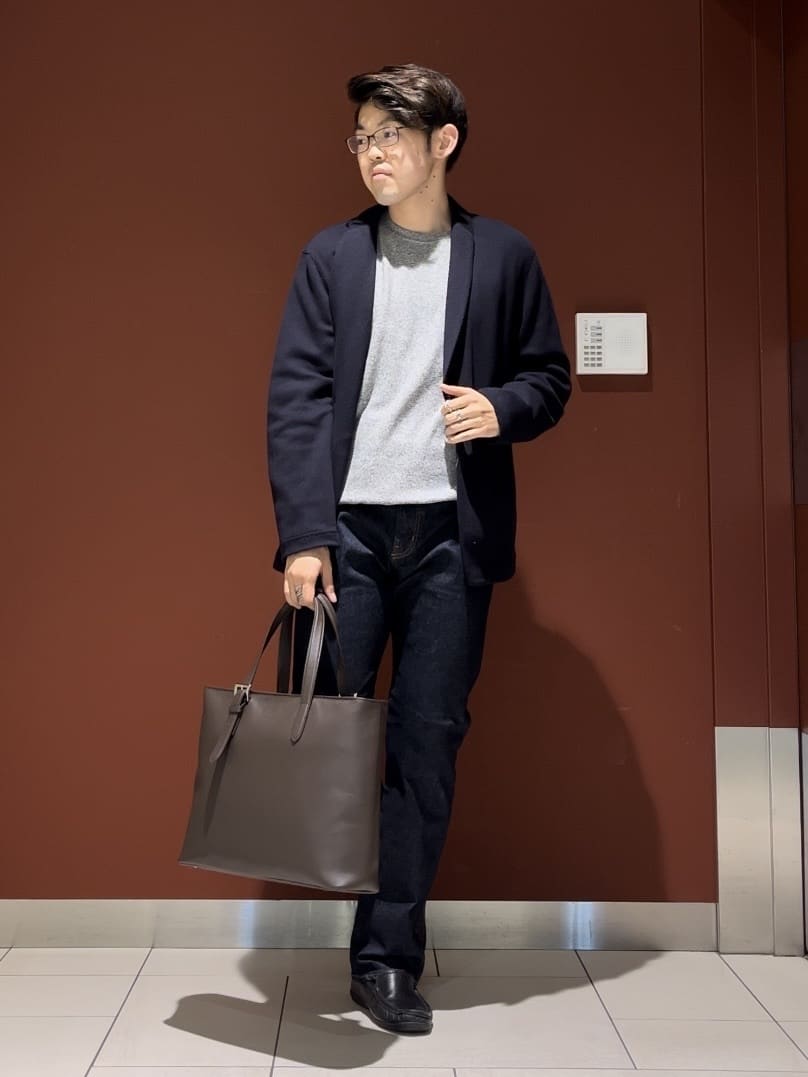 TAKEO KIKUCHIの【尾州織】ショールカラー カーディガン ジャケットを使ったコーディネートを紹介します。｜Rakuten Fashion(楽天ファッション／旧楽天ブランドアベニュー)4608002