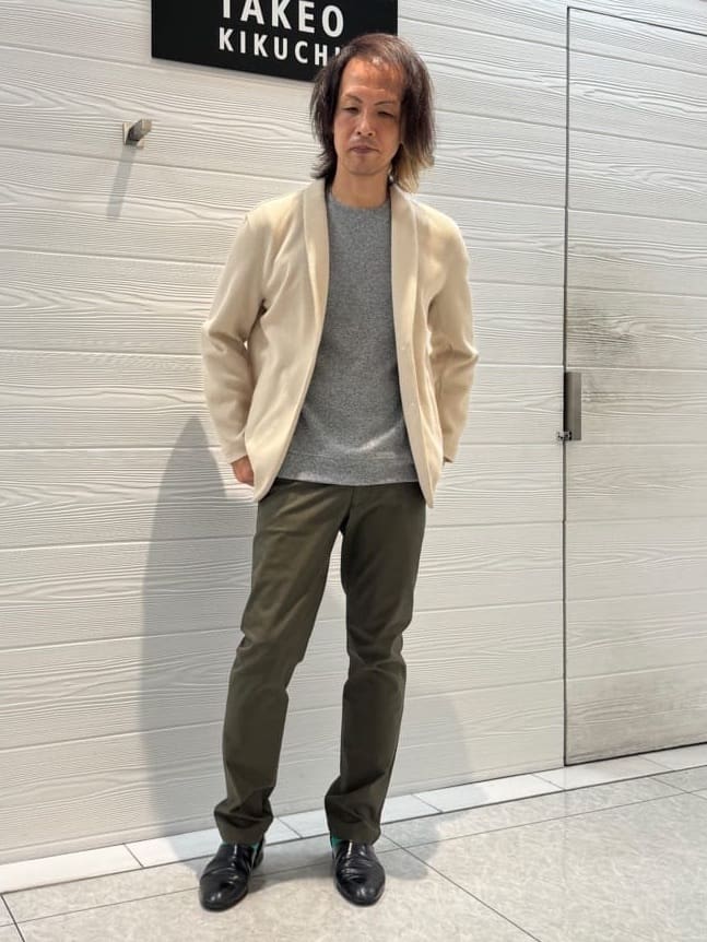 TAKEO KIKUCHIの【尾州織】ショールカラー カーディガン ジャケットを使ったコーディネートを紹介します。｜Rakuten Fashion(楽天ファッション／旧楽天ブランドアベニュー)4618811