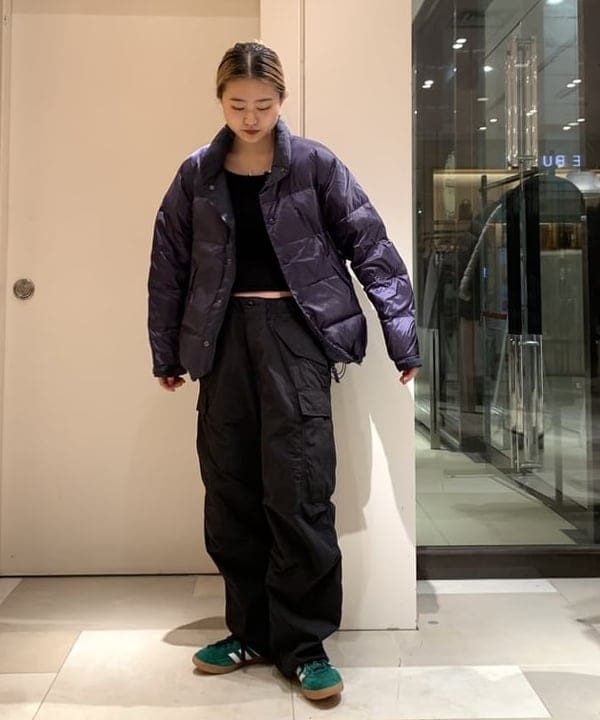 BEAMS OUTLETの【ビームスの百名品】ビッグ 6ポケット カーゴパンツ 25SS ワイドパンツを使ったコーディネートを紹介します。｜Rakuten Fashion(楽天ファッション／旧楽天ブランドアベニュー)4620099