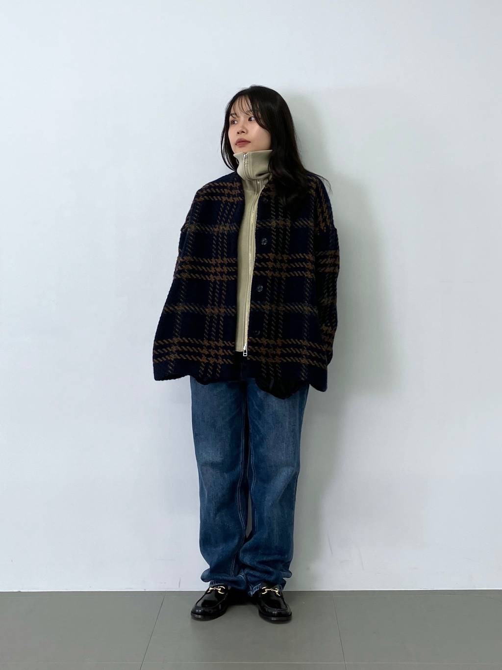 BABYLONEの【John Branigan】Vネックチェックジャケットを使った 