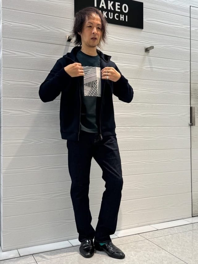 TAKEO KIKUCHIの【Made in JAPAN】ニットスリーブ ジップアップ パーカを使ったコーディネートを紹介します。｜Rakuten Fashion(楽天ファッション／旧楽天ブランドアベニュー)4629225