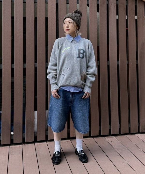 BEAMS HEARTのスウェットライク ロゴ ニットプルオーバー(手洗い可能)を使ったコーディネートを紹介します。｜Rakuten Fashion(楽天ファッション／旧楽天ブランドアベニュー)4638722